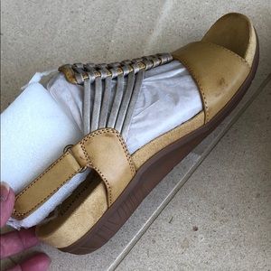 baretraps jayce sandals